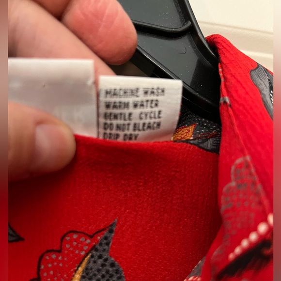 Alfred Dunner Red short-sleeved Top with flower print - Picture 2 of 3